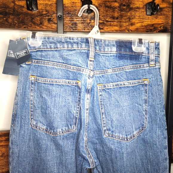 New with tags Abercrombie and Fitch jeans - Picture 3 of 7